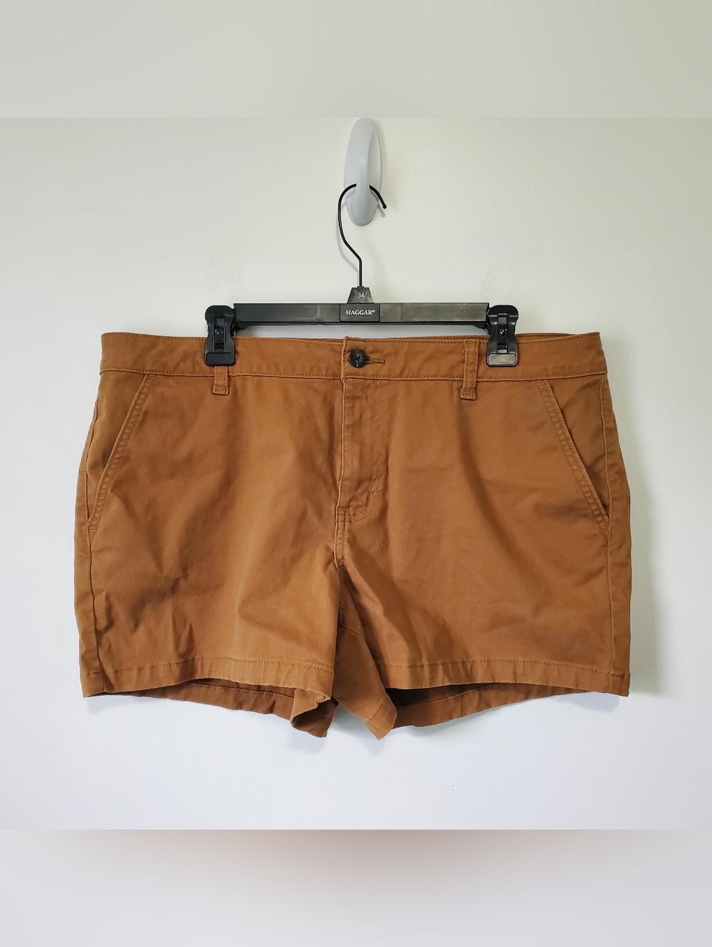 Ana A New Approach Mid Rise Shortie Short 3.5 Inseam Size 16 Women Khaki Preppy
